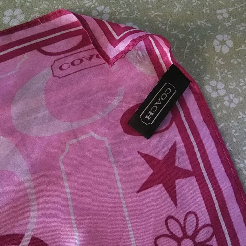 Authentic couch scarf